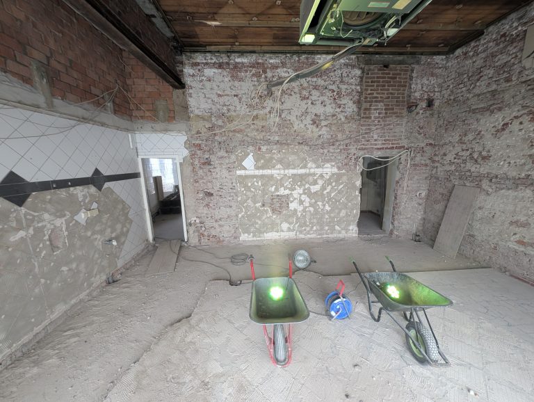 PXL_20251127_121706753